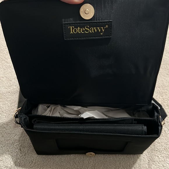 Tote Savvy crossbody change purse - Picture 3 of 7